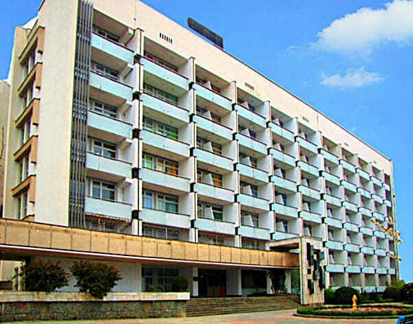 санаторий Алуштинский sanatoriy Alushtinskiy